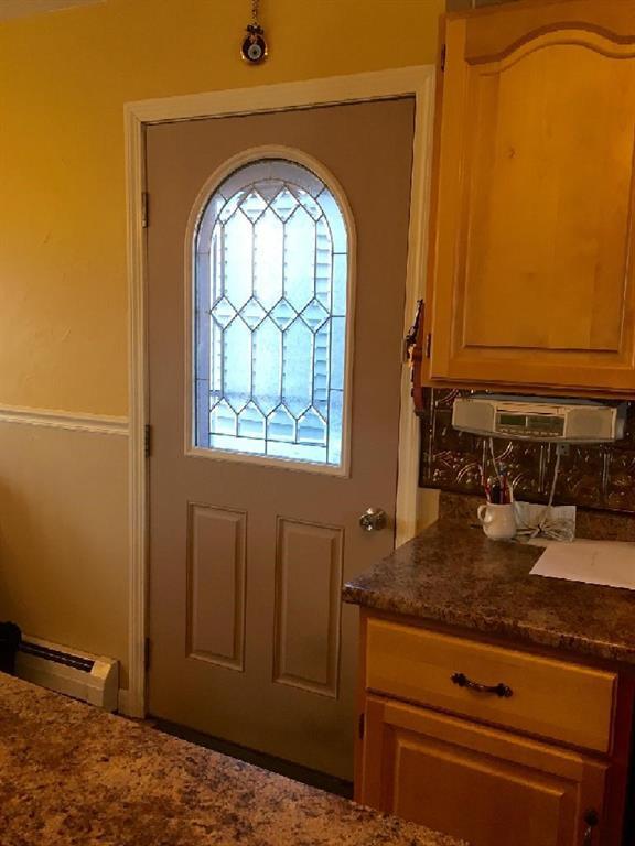 18 Field Road Sidney, ME 04330 - Photo 5 of 21 Entry to the kitchen and dinning area.