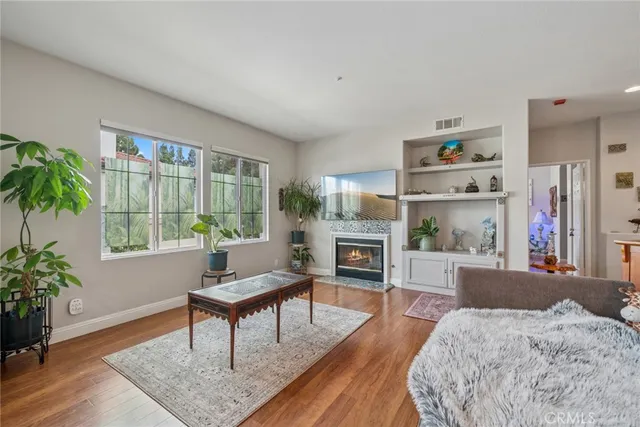 $1,075,000 | 9 Darlington, Irvine, CA 92620