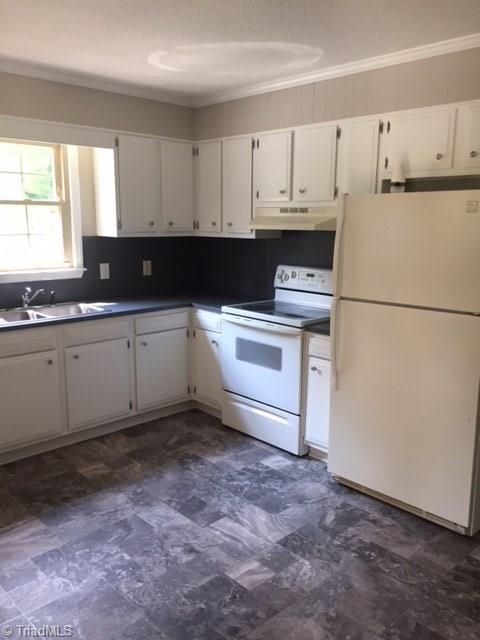 829 Palmer Road Lexington, NC 27292 - Photo 9 of 12 Gallery Image 9