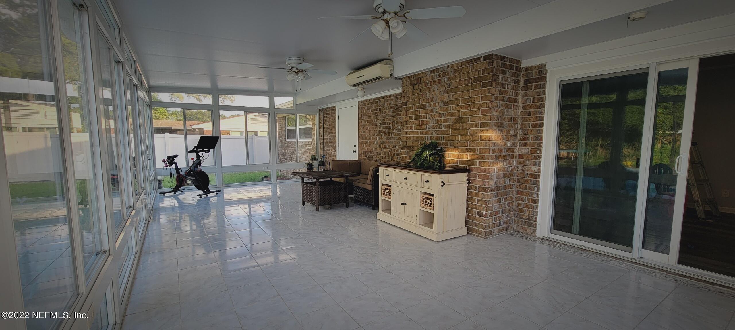 1043 Martinique Road Jacksonville, FL 32216 - Photo 18 of 24 A great area for your next party