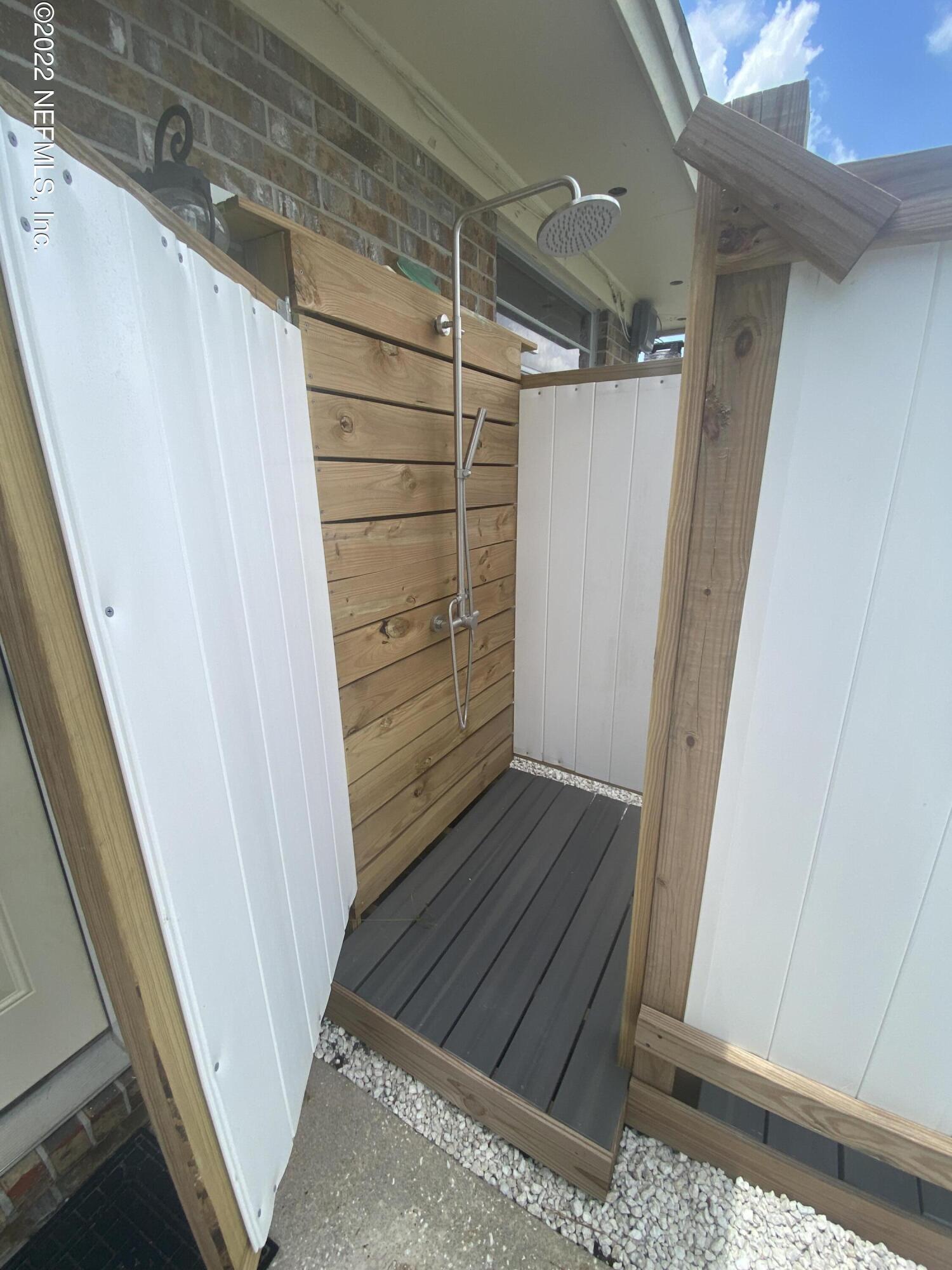 1043 Martinique Road Jacksonville, FL 32216 - Photo 22 of 24 private outside shower