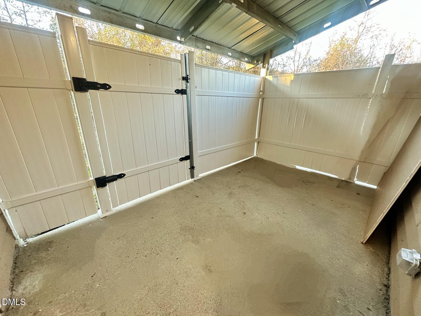 322 Junction Road, Unit 28H Durham, NC 27703 - Photo 12 of 18 322 28H Juction _patio