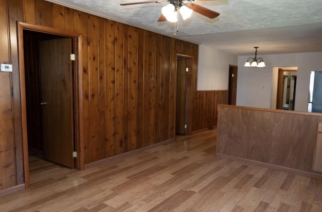 4153 4th Street Newport, MI 48166 - Photo 9 of 28 IMG_9842 (1)