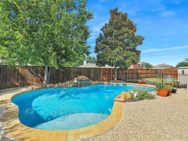 $554,999 | 320 Hampstead Drive, Murphy, TX 75094