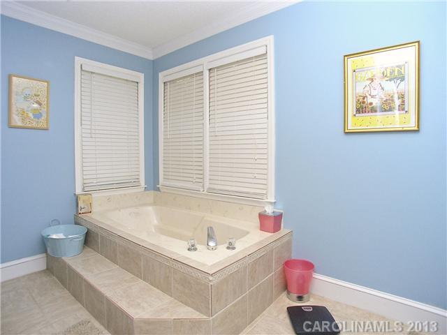2428 Winding Trail Lane Fort Mill, SC 29708 - Photo 11 of 16 Gallery Image 11