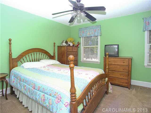 2428 Winding Trail Lane Fort Mill, SC 29708 - Photo 12 of 16 Gallery Image 12