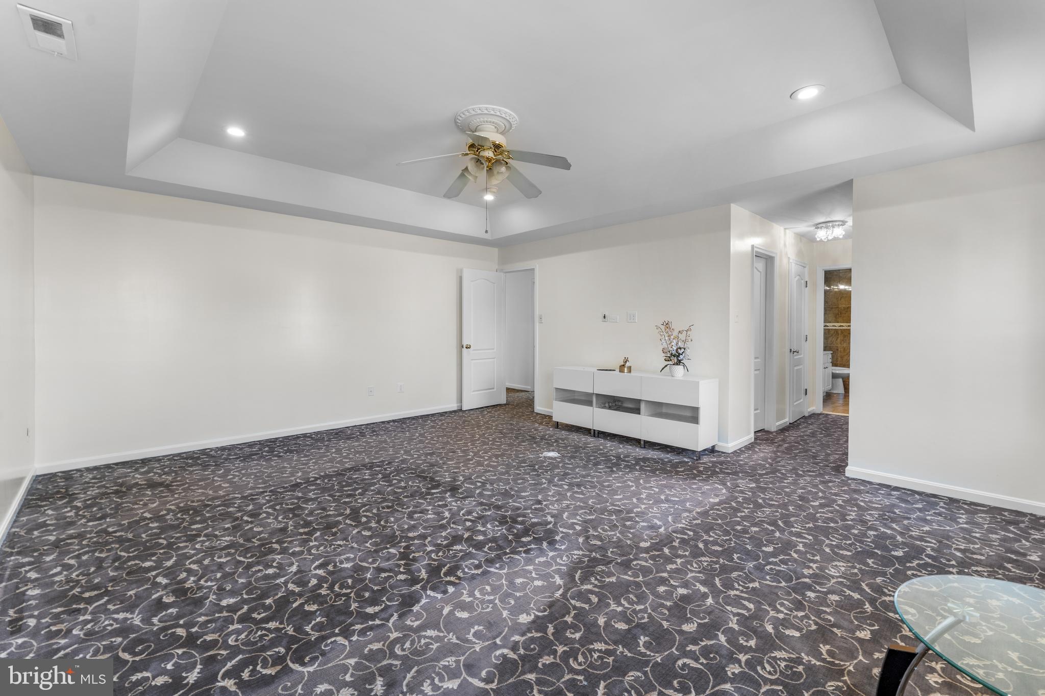 7510 Gilley Terrace Rosedale, MD 21237 - Photo 26 of 46 a view of a livingroom with mountain