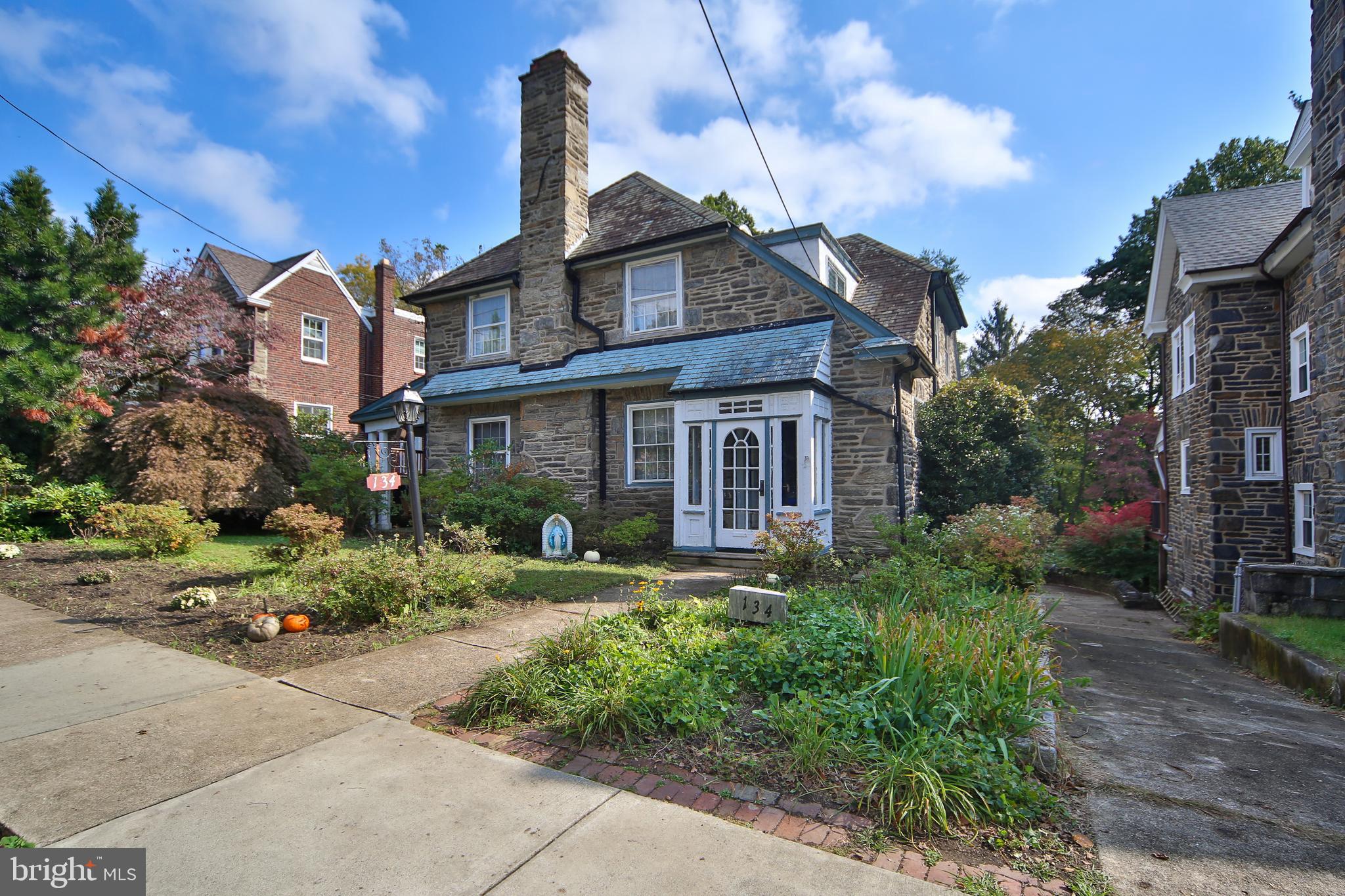 134 Rochelle Avenue Philadelphia, PA 19128 - Photo 1 of 28 Gallery Image 1