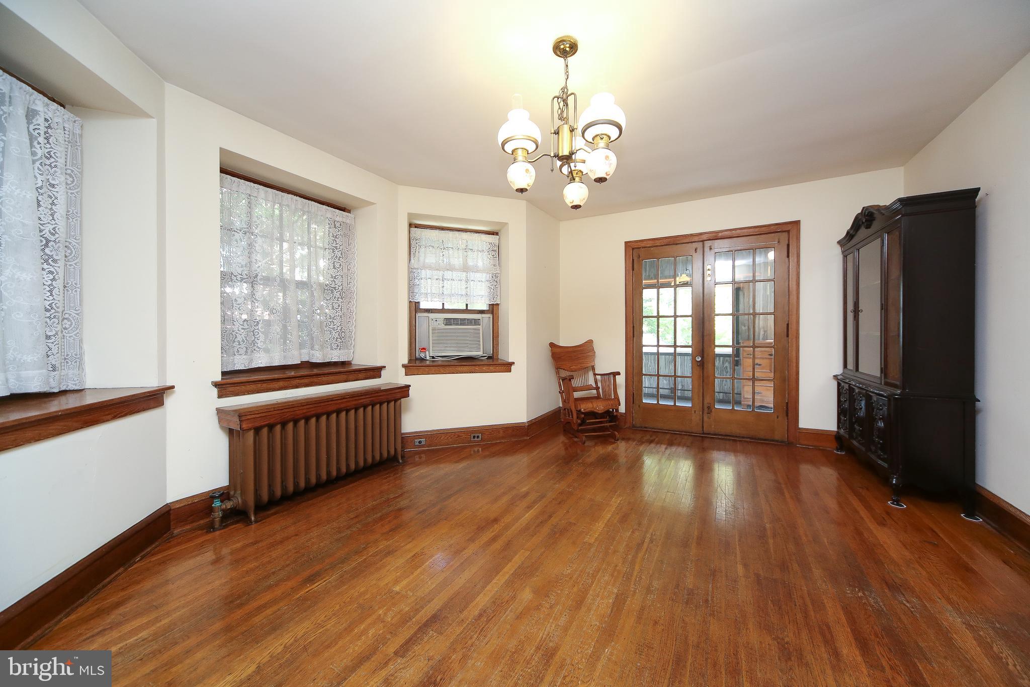 134 Rochelle Avenue Philadelphia, PA 19128 - Photo 5 of 28 Gallery Image 5