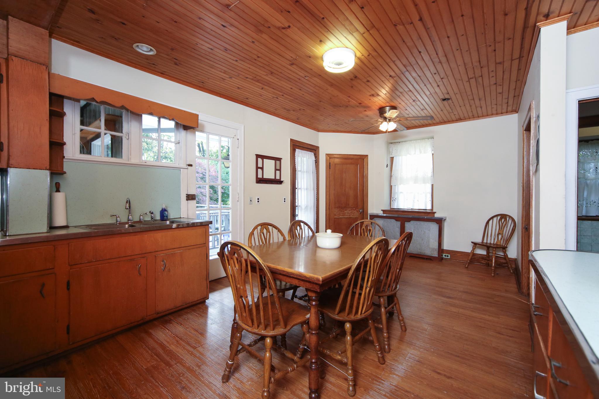 134 Rochelle Avenue Philadelphia, PA 19128 - Photo 8 of 28 Gallery Image 8