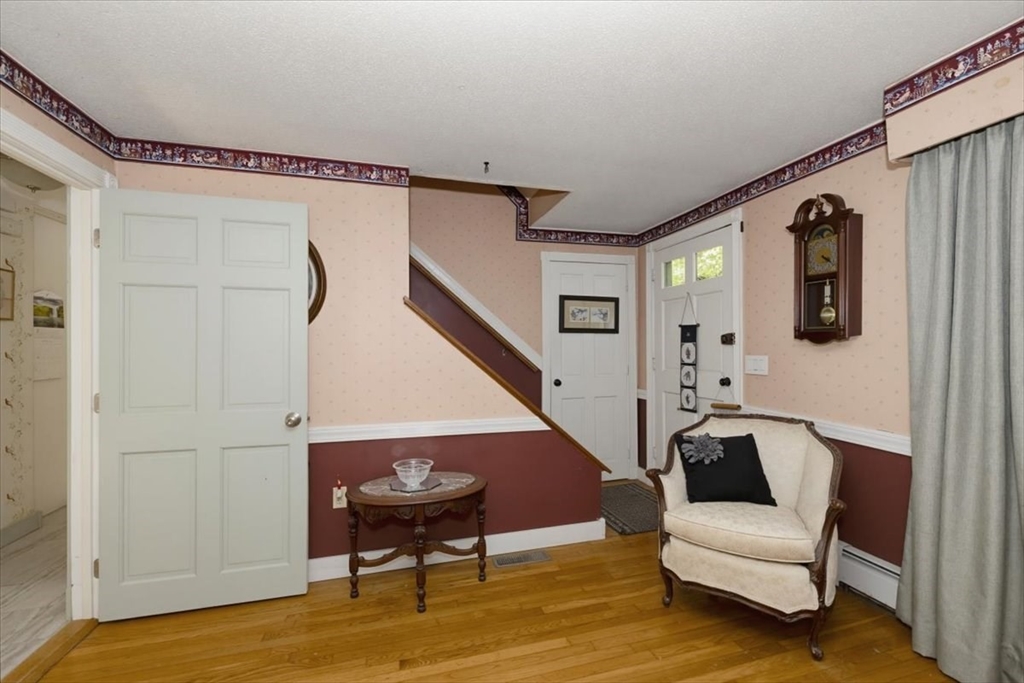 69 Hall Street Dunstable, MA 01827 - Photo 14 of 40