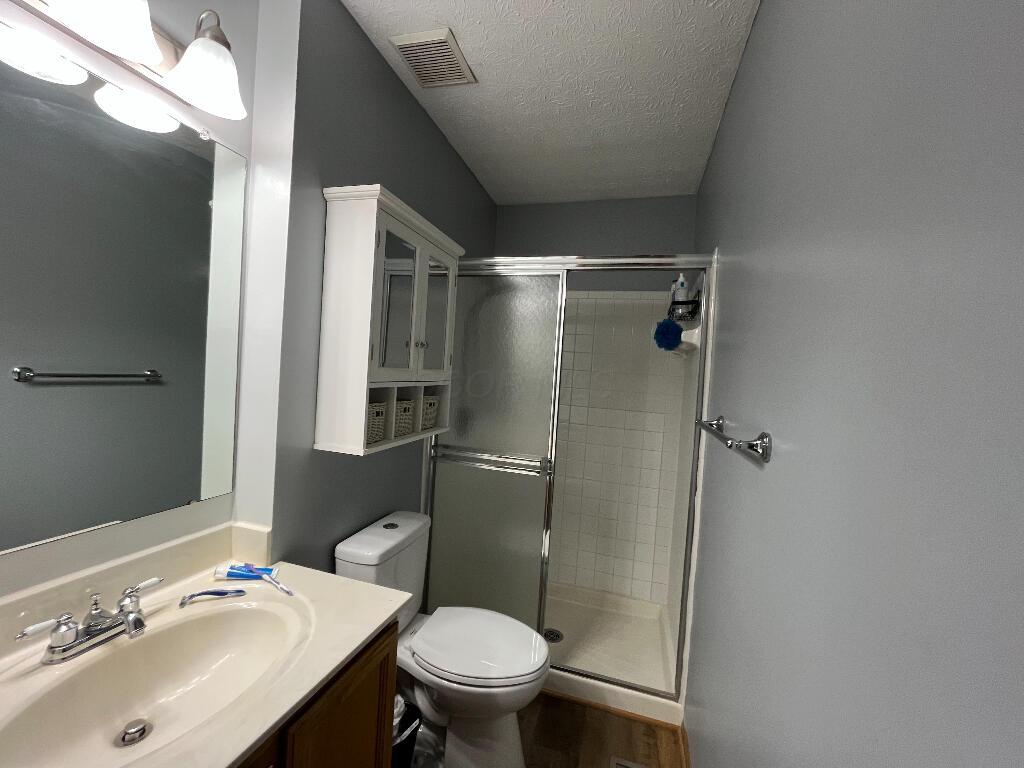 1372 Tera Alta Road Columbus, OH 43207 - Photo 29 of 40 28