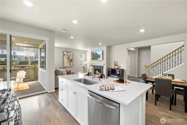 $749,950 | 32898 Pine Avenue Southeast, Black Diamond, WA 98010