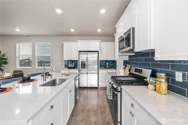 $735,000 | 32898 Pine Avenue Southeast, Black Diamond, WA 98010