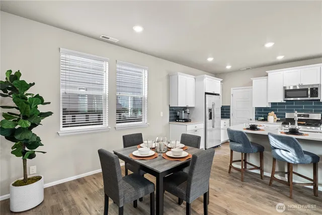 $749,950 | 32898 Pine Avenue Southeast, Black Diamond, WA 98010