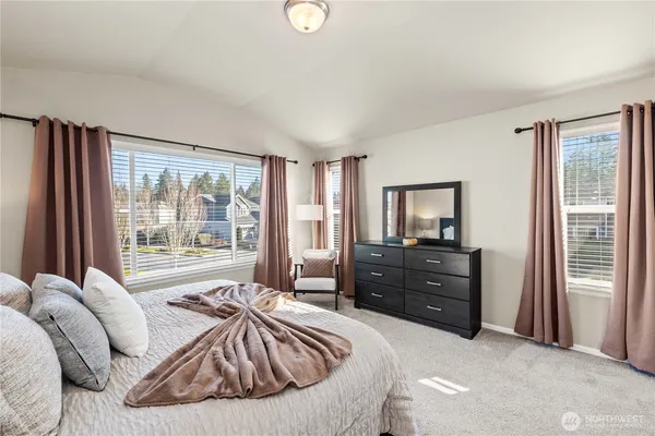 $735,000 | 32898 Pine Avenue Southeast, Black Diamond, WA 98010