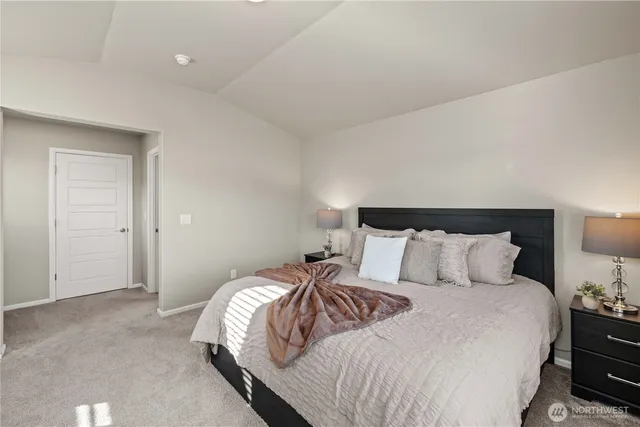 $749,950 | 32898 Pine Avenue Southeast, Black Diamond, WA 98010