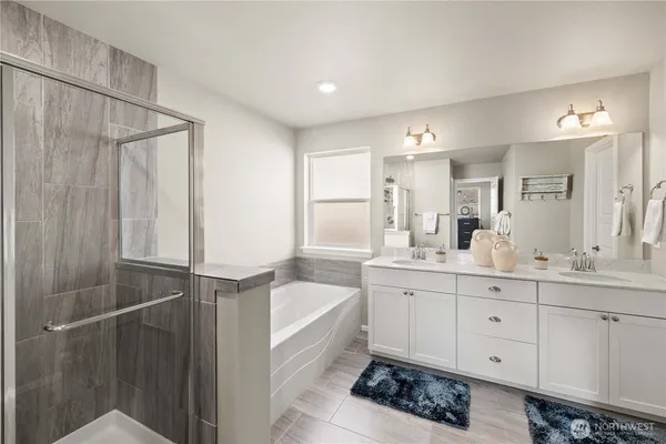 $735,000 | 32898 Pine Avenue Southeast, Black Diamond, WA 98010