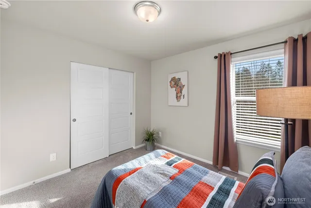 $749,950 | 32898 Pine Avenue Southeast, Black Diamond, WA 98010