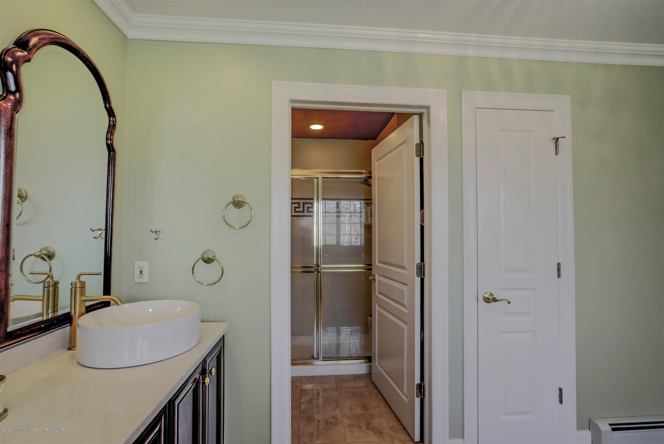 12 Victorian Way Colts Neck, NJ 07722 - Photo 26 of 46 Bathroom