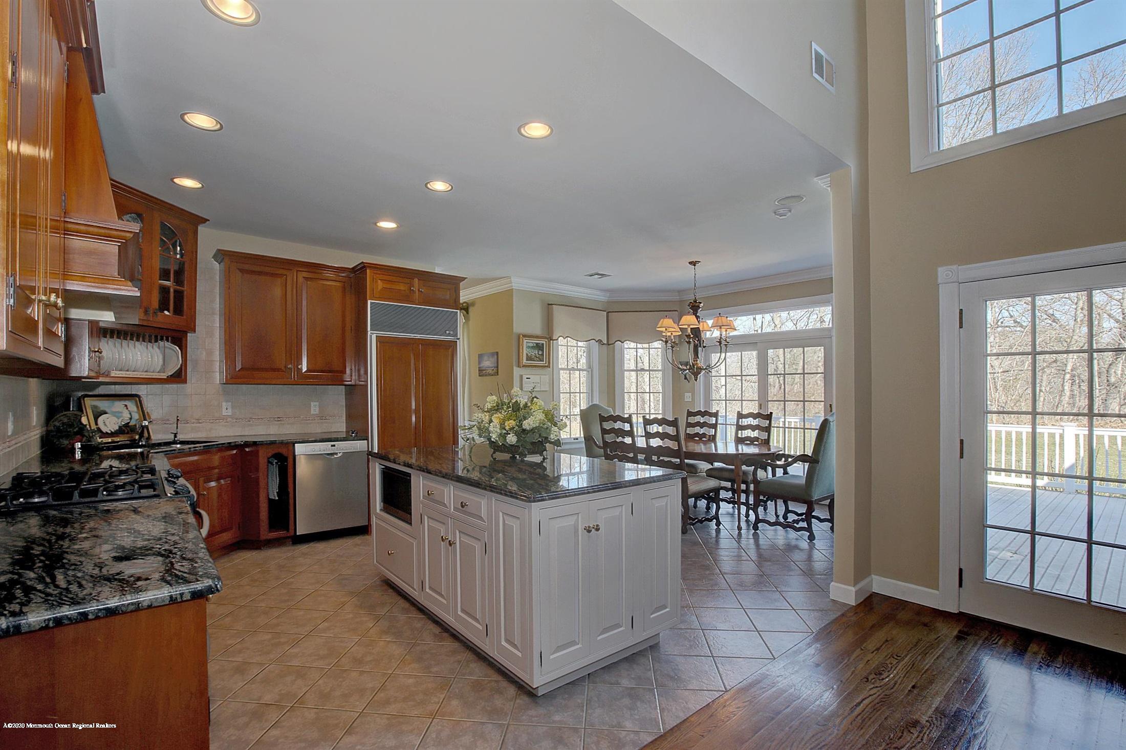 12 Victorian Way Colts Neck, NJ 07722 - Photo 10 of 46 Kitchen