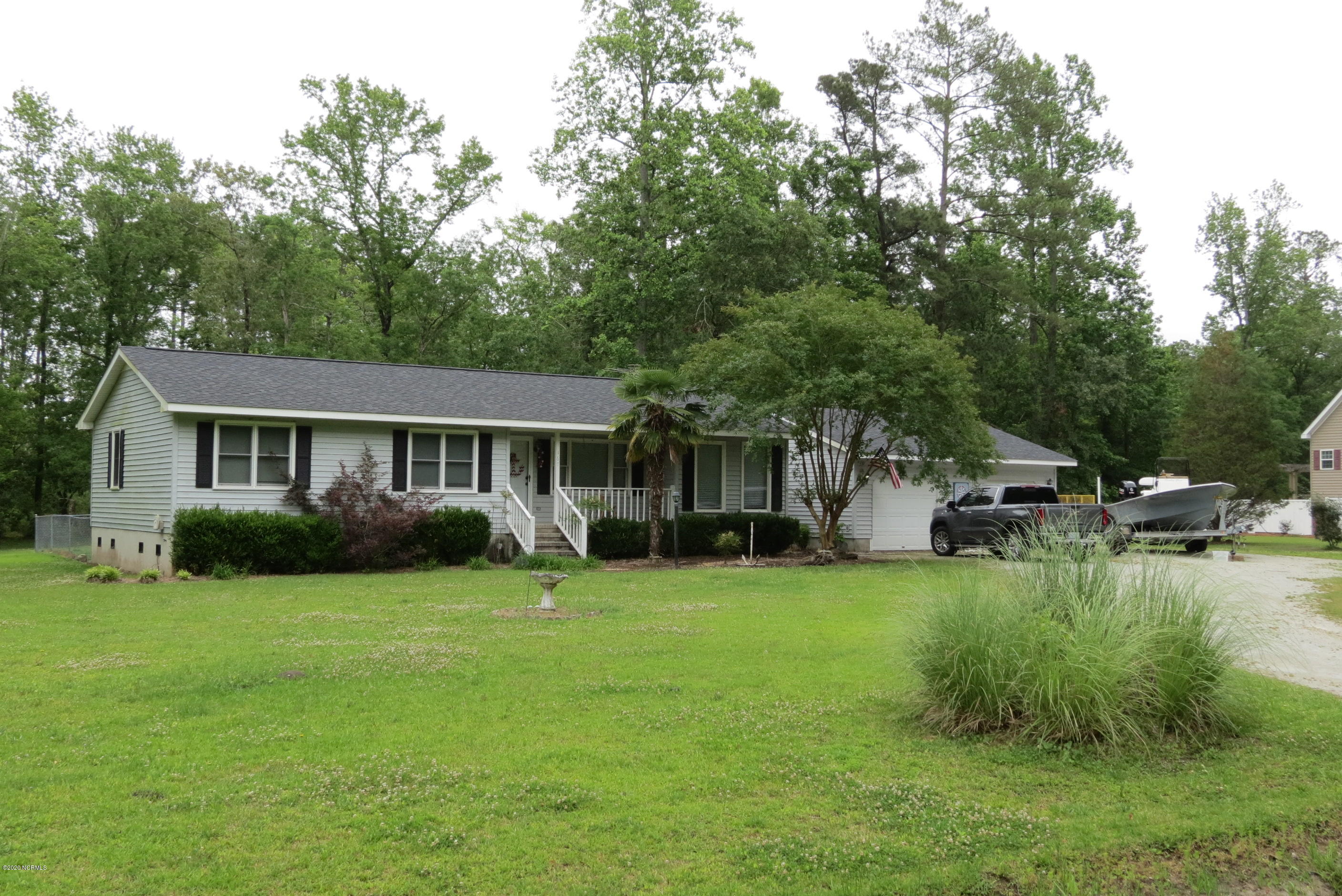 167 Harper Road Bayboro, NC 28515 - Photo 1 of 39 IMG_7192