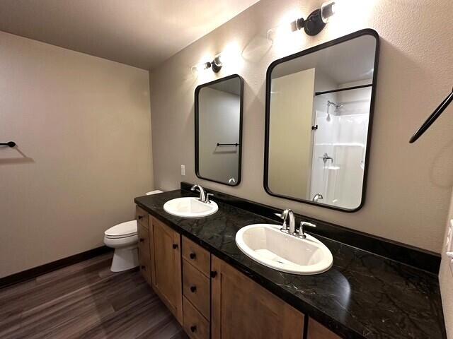 100 Orth Drive, Unit 1 Random Lake, WI 53075 - Photo 11 of 30 Master Bath