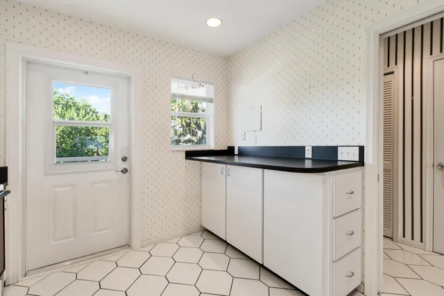 a close view of stove top oven