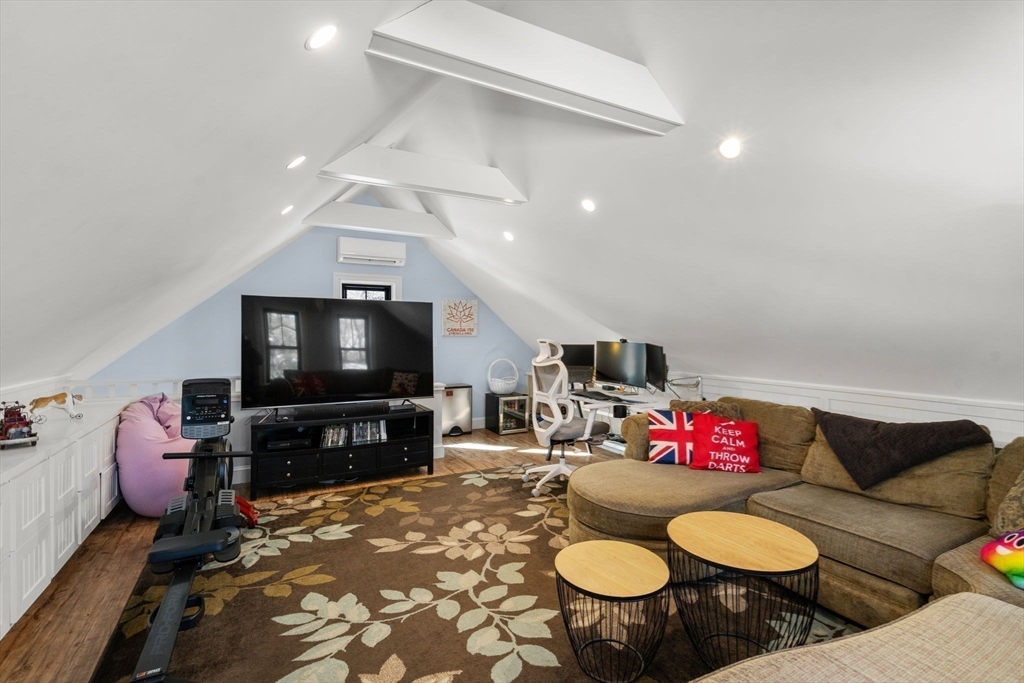 40 Kimlo Road Wellesley, MA 02481 - Photo 32 of 37