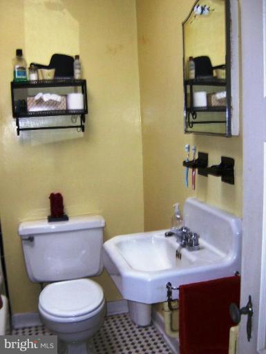 4429 Pen Lucy Road Baltimore, MD 21229 - Photo 8 of 19 Bath #1