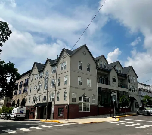 $4,250,000 | 126 East 6th Street, Bloomington, IN 47408