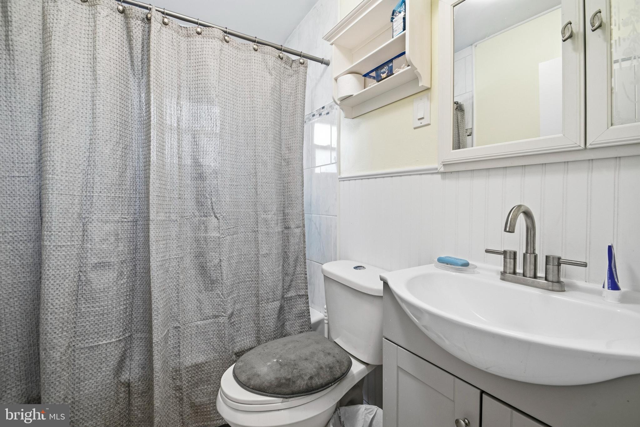 688 Middlesex Road Essex, MD 21221 - Photo 13 of 25