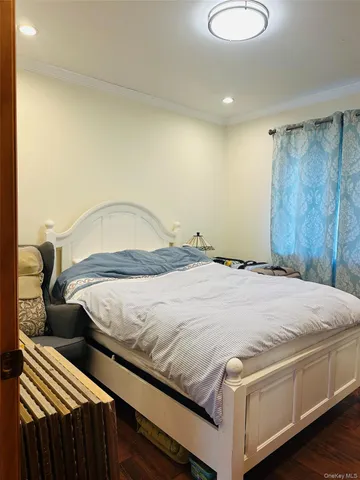 $858,000 | 100 Memphis Avenue, Floral Park, NY 11001