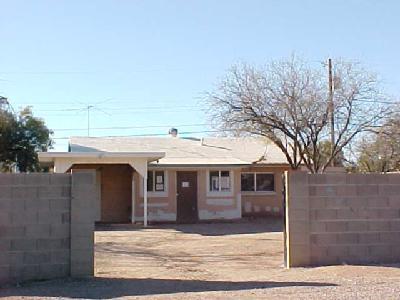 2741 West Mossman Road Tucson, AZ 85746 - Photo 1 of 1