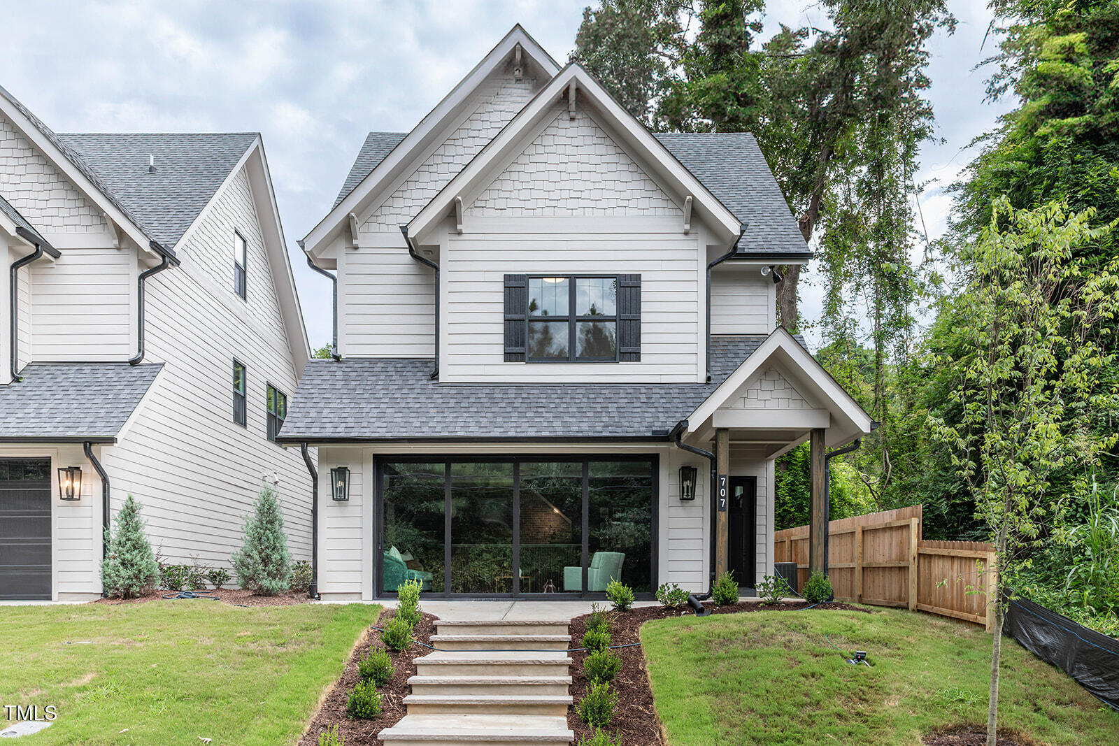 707 East Markham Avenue Durham, NC 27701 - Photo 2 of 60 5Q9A5172