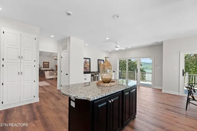 $1,199,000 | 201 High Pointe Village Way, Kingston, TN 37763