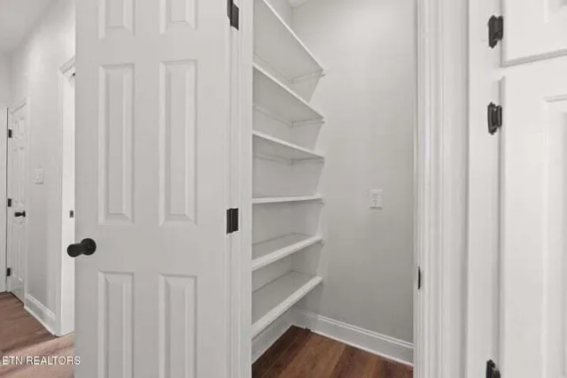 $1,199,000 | 201 High Pointe Village Way, Kingston, TN 37763