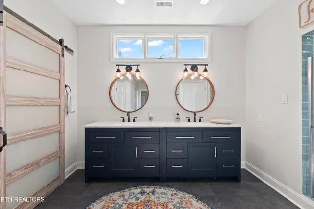 $1,199,000 | 201 High Pointe Village Way, Kingston, TN 37763