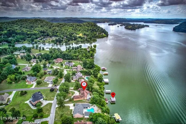 $1,199,000 | 201 High Pointe Village Way, Kingston, TN 37763