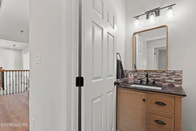 $1,199,000 | 201 High Pointe Village Way, Kingston, TN 37763