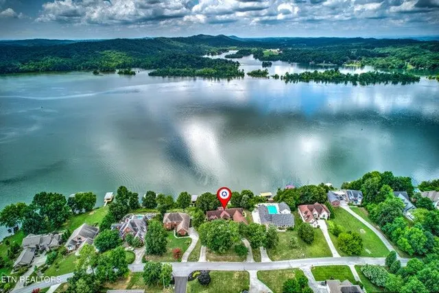 $1,199,000 | 201 High Pointe Village Way, Kingston, TN 37763