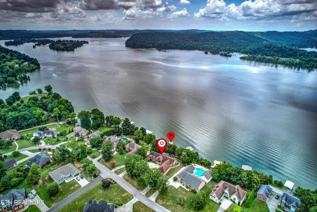 $1,199,000 | 201 High Pointe Village Way, Kingston, TN 37763