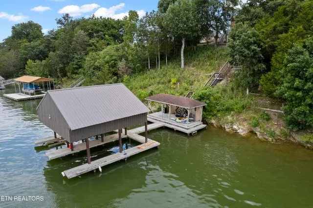 $1,199,000 | 201 High Pointe Village Way, Kingston, TN 37763