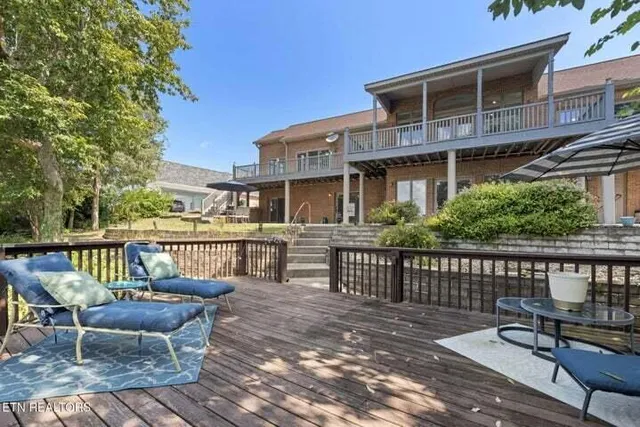 $1,199,000 | 201 High Pointe Village Way, Kingston, TN 37763