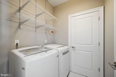 $689,000 | 43565 Michigan Square, Leesburg, VA 20176