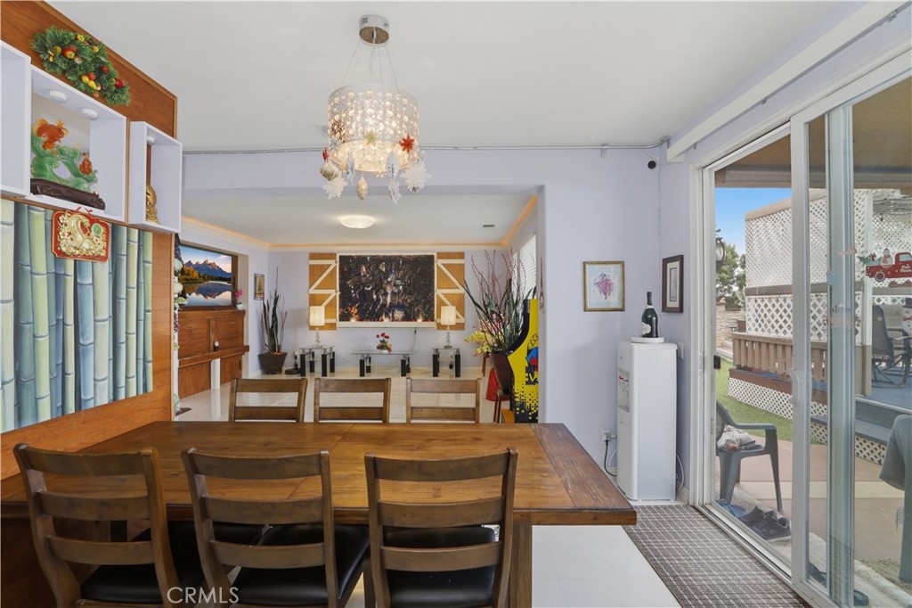 15979 Skyridge Drive Riverside, CA 92503 - Photo 19 of 59