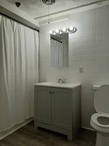 $1,750 | 158 Fulton Street, Unit 1, Fall River, MA 02720