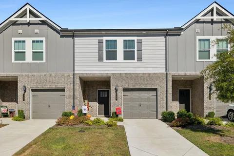 $279,900 | 738 Prairie View Drive, Columbia, TN 38401
