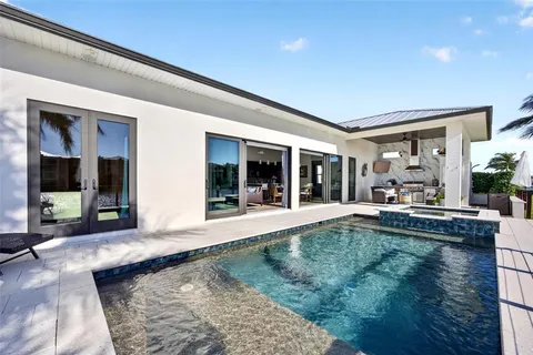 $925,000 | 125 Colony Point Drive, Punta Gorda, FL 33950
