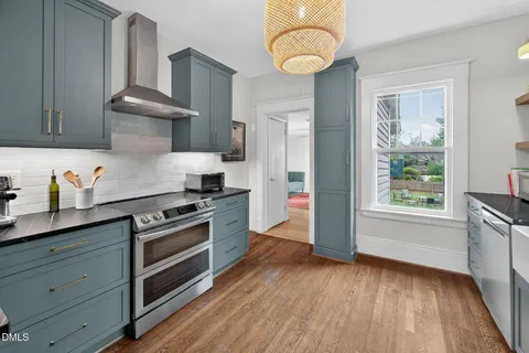 $660,000 | 1913 Reaves Drive, Raleigh, NC 27608